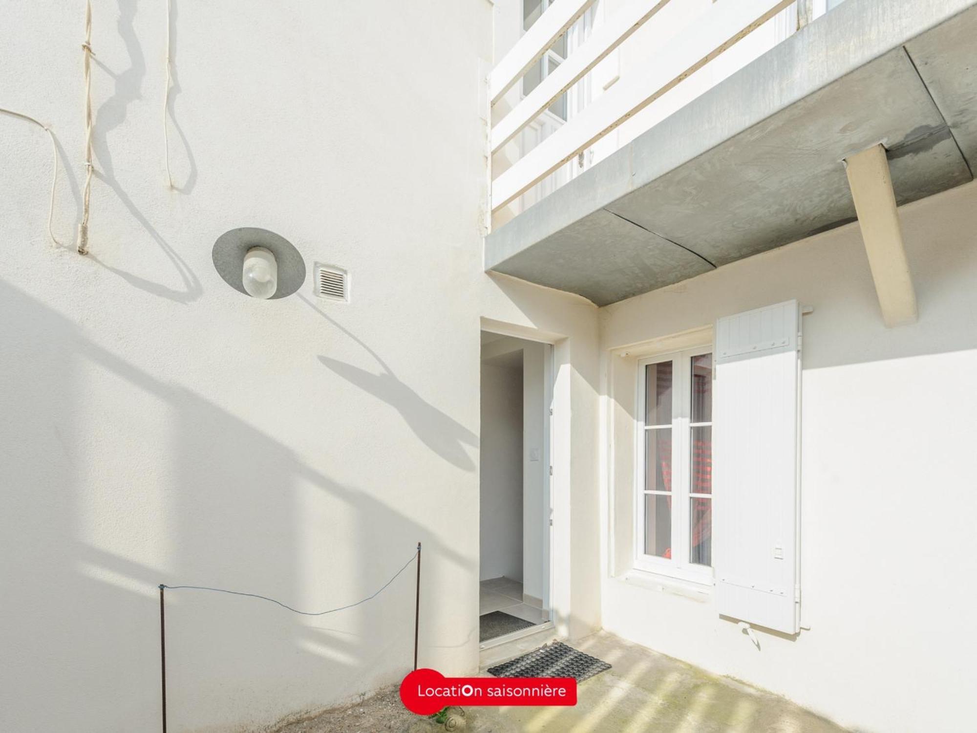 Appartement T2 A 50M De La Plage Avec Cour, Wifi Et Equipements Bebe - 4 Pers, Chatelaillon-Plage - Fr-1-535-17 Exterior photo